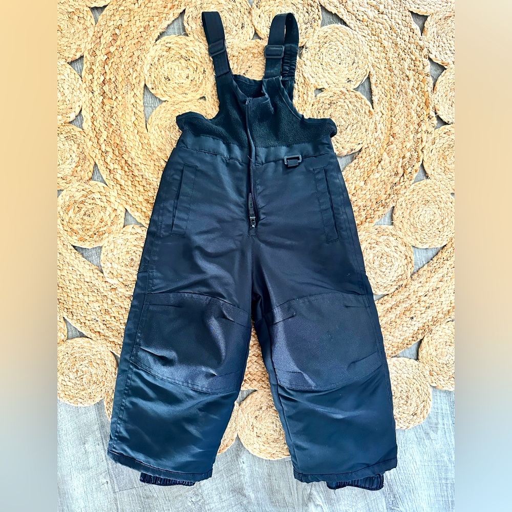 Toddler Snow jumpsuit ❄️